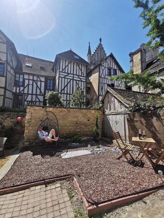 Апартаменты Les Cieux De La Cathedrale - Calme - Jardin - Wifi Труа Экстерьер фото