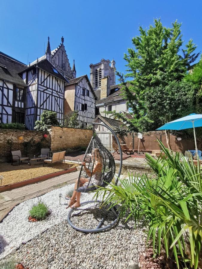 Апартаменты Les Cieux De La Cathedrale - Calme - Jardin - Wifi Труа Экстерьер фото